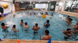 Palmeiras faz treino regenerativo com hidroginástica após jogo-treino