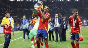 Em busca do título que falta, Rodri supera lesão e volta a ser pilar da Espanha
