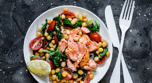 Almoço saudável: 5 saladas mornas ricas em proteínas