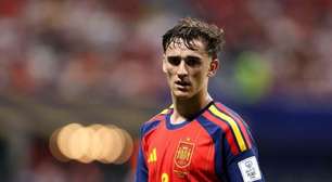 Gavi revela sonho com a Espanha na Copa do Mundo: "Um gol de bicicleta contra Messi na final"
