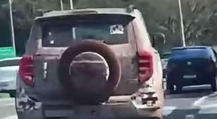 GWM Tank 400 é flagrado no Brasil e prepara ataque ao Toyota SW4