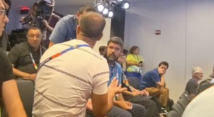 Repórter da TV Globo discute com colega e interrompe coletiva de craque do Marrocos; assista