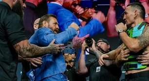 Max Holloway publica vídeo POV de óculos atirados por Conor McGregor na coletiva de imprensa do UFC 329