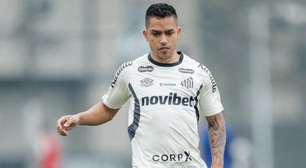 Cuca tem a volta de Igor Vinícius em treino do Santos