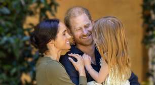 Meghan e filhos deverão se juntar a Harry no Reino Unido, diz mídia