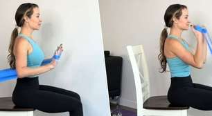 Jillian Hardwick, professora de pilates: 'Com estes quatro exercícios na cadeira com faixa elástica, você poderá melhorar a força, a postura e a mobilidade a partir dos 50 anos'