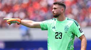 Empate da Bélgica encerra recorde histórico de invencibilidade de goleiro da Espanha; entenda