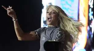 'PV7': Pabllo Vittar toca parceria com Urias durante show em Nova York
