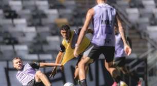 Atlético faz coletivo na Arena MRV para melhorar adaptação ao gramado