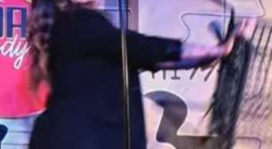 Comediante é agredida com "cadeira voadora" durante stand-up em Florianópolis