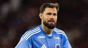 Goleiro do Cruzeiro perde espaço e vira alvo do Inter