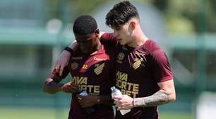 Camisa 10 preocupa e pode virar baixa no Athletico-PR