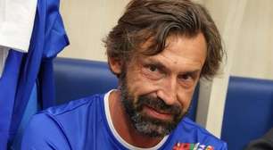 Pirlo ganha força para assumir comando da seleção da Itália