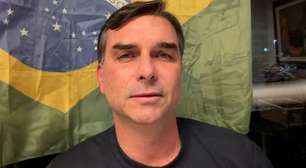 Flávio compara número de cartas de Lula na prisão às de Bolsonaro para criticar decisão de Moraes