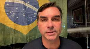 Flávio Bolsonaro sobre decisão de Moraes: 'Quer tirar meu pai da domiciliar a qualquer custo'