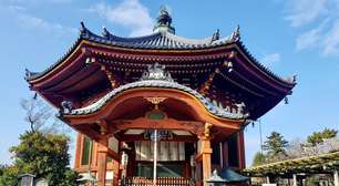 Japão rejeita métodos modernos em templos centenários: país usa trabalho de mestres artesãos com técnica milenar