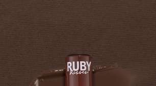 Butter Bomb Stick: Ruby Kisses lança gloss 3 em 1 vegano