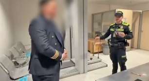 Homem é preso ao tentar embarcar disfarçado de piloto com 10 kg de cocaína presos ao corpo