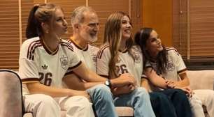 Abraços e empolgação do Rei: vídeo mostra reação da família real após vitória da Espanha