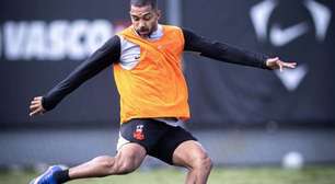 Vasco ainda tem dúvidas na escalação contra o Vitória
