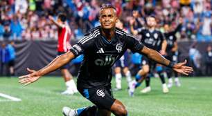 Athletico-PR fecha com atacante de 24 anos do Charlotte FC