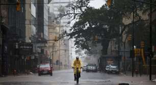 'Rios atmosféricos': o que é o fenômeno que coloca o Sul do Brasil em alerta para tempestades no fim de semana