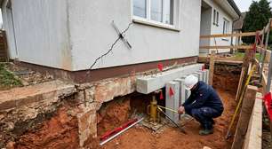 Quando as rachaduras continuam crescendo, estacas Mega podem reforçar a fundação sem demolir a casa inteira