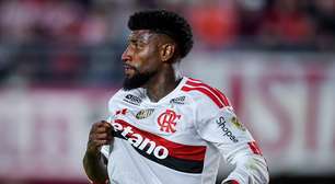 Emerson Royal liga para jovem do Benfica e se desculpa após falta dura em amistoso, aponta jornal