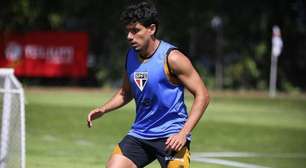 Quatro meses após retorno, Moreira ainda busca primeira chance no São Paulo