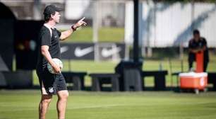 Diniz faz testes no Corinthians antes da volta do Brasileirão