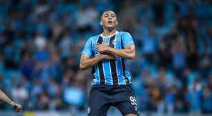 Carlos Vinícius não atinge metas e Grêmio recebe sondagens pelo atacante