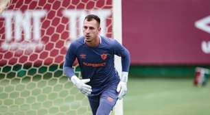 Vitor Eudes se reapresenta ao Fluminense após internação