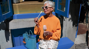 Parecem sapatilhas de dança, mas são os novos tênis da marca japonesa Onitsuka Tiger na cor 'caneta Bic': minimalistas, elegantes e ideais para mulheres 50+