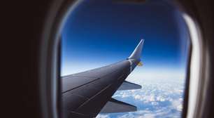 O que significa sonhar com avião caindo? Descubra o lado positivo!