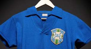 Camisa usada por Pelé na final da Copa de 1958 é leiloada por valor milionário