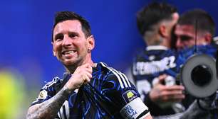 Opinião: Messi superou Maradona e está um jogo de roubar o posto de rei do futebol de Pelé