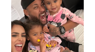 Neymar volta ao Brasil com a família após eliminação na Copa do Mundo