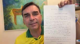 Moraes mantém Bolsonaro em prisão domiciliar, mas proíbe visitas e manifestos políticos e eleitorais