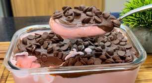 Sobremesa sensação cremosa combinando chocolate com morango de um jeito fácil e prático