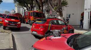 Incêndio em prédio comercial deixa cinco feridos no Centro do Recife