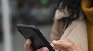 Por que os brasileiros estão adiando a compra de smartphones