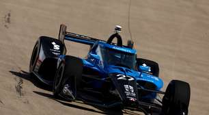 Kirkwood acerta voltas voadoras e fatura pole da Indy em Nashville