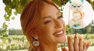 Essa bolsa de gatinha usada por Marina Ruy Barbosa em casamento na Itália parece brinquedo, mas é uma peça de luxo pintada à mão. Aos detalhes!