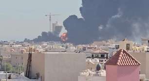 Em retaliação à morte de dois americanos em ataques do Irã, EUA voltam a bombardear o país