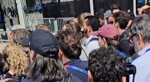 FIFA DÁ "SHOW" DE DESORGANIZAÇÃO E IMPRENSA É CASTIGADA EM FILA QUILOMÉTRICA NA FINAL DA COPA DO MUNDO