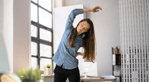7 exercícios que ajudam a melhorar a postura no dia a dia