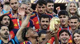 O Rei Voltou? Hit da Copa no Brasil tem versão para seleção espanhola