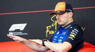 F1: Verstappen diz ter temido batida ao ver 'foguete vermelho' Leclerc chegando em Spa