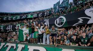 Coritiba mal abriu as vendas e torcida esgota setor: "Mesmo com preço"