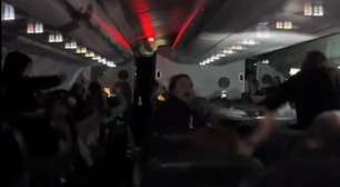 Vídeo: Piloto espanhol engana passageiros com "título" da Argentina